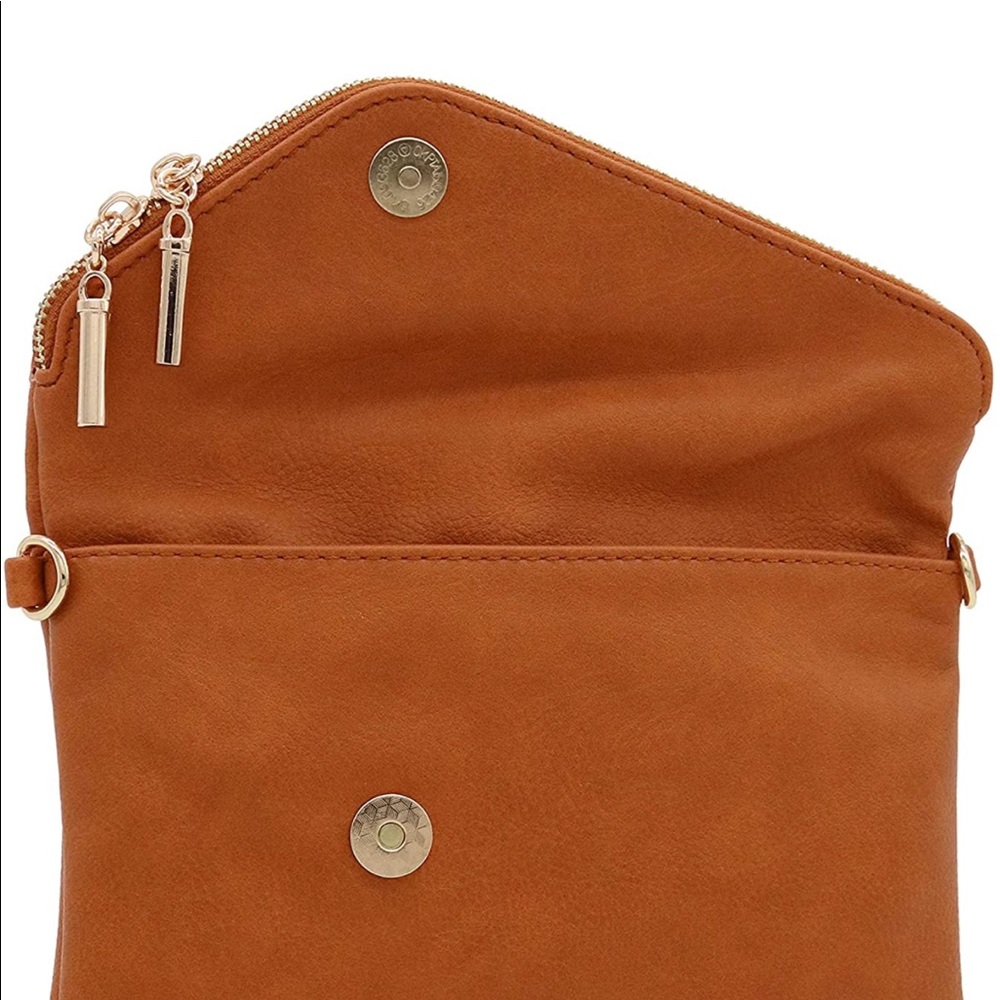 BRAND NEW WOMENS CAMEL CLUTCH/CROSSBODYHANDBAG NWT - Picture 3 of 7